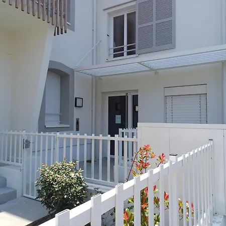 Cap Ocean-3 By Interhome *
