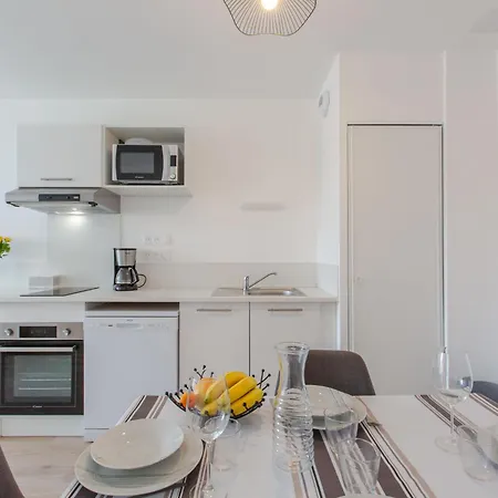 Cap Ocean-3 By Interhome *